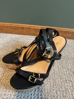 Women's Chinese Laundry Black Strappy Wedge Sandals with Gold Buckles